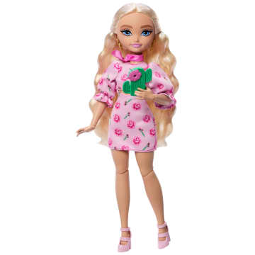 Barbie Dream Besties Festival Kombinleri Seti, Çıkarılabilir Kıyafetleri Ve Aksesuarlarıyla Barbie 'Malibu' Bebek - Imagen 1 de 5