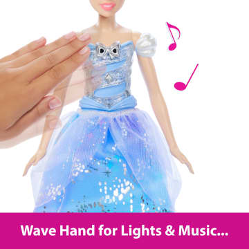 Disney Princess Enchanted Ballgown Cinderella Fashion Doll With Lights & Sounds, Inspired By Movie - Imagen 3 de 6