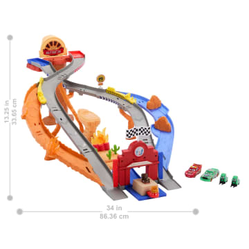 Disney And Pixar Cars Radiator Springs Race & Rescue Rescue Road Raceway Playset With 4 Toy Cars - Imagen 6 de 6