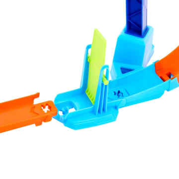 Hot Wheels Stunttracks Sprung Durch Die Spirale Trackset Und Spielzeugauto Im Maßstab 1:64, Track-Schnellstecksystem - Imagen 5 de 6