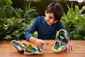 Jurassic World Rebirth, Kleines Abenteuer-Spielset in Form Eines Spinosaurus-Kopfes, Interaktive Funktionen Und Figuren - Image 2 of 6