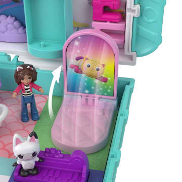 Polly Pocket Koci Domek Gabi Zestaw kompaktowy + mikro lalka, 9 akcesoriów, 3 figurki Zabawka 4+ - Imagen 3 de 6