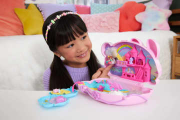 Polly Pocket 2-In-1-Bunny Fun Schatulle, Tragbares Taschen-Spielset Mit 2 Puppen Und 12 Zubehörteilen Inklusive Tieren - Image 2 of 6