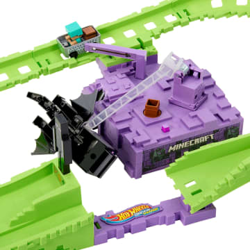 Hot Wheels Racerverse Minecraft Pist Seti Ve Metal Elmas Zırhlı Steve - Image 5 of 6