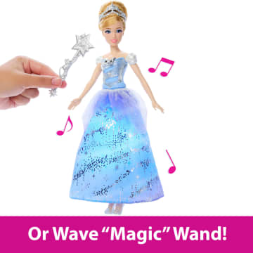 Disney Princess Enchanted Ballgown Cinderella Fashion Doll With Lights & Sounds, Inspired By Movie - Imagen 4 de 6