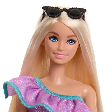 Parti Elbiseleri Ve Çantalar Dahil Kıyafetleri Ve Aksesuarlarıyla Barbie Bebek (3 Farklı Kombin) - Image 2 of 6
