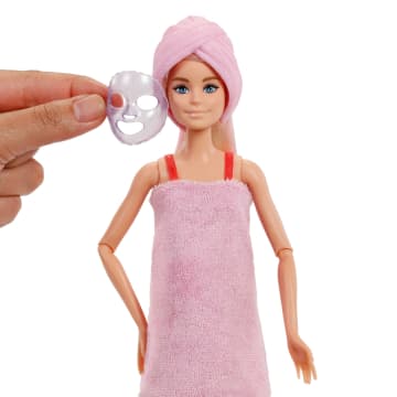 Barbie Party Unboxed Serie Festa Glamour Bambola Rossa Brillante E Accessori, Con 10 Sorprese - Image 4 of 5