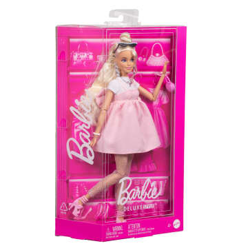 Şık Aksesuarları Ve Klasik Tarzdaki Pembe Kıyafetleriyle Barbie Stil İkonu Bebekler - Imagen 8 de 8
