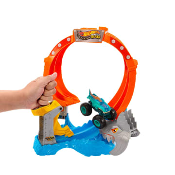 Hot Wheels Monster Trucks Corkscrew Shark Smash Track Set & 1:64 Scale MEGA-Wrex Toy Truck - Bild 3 von 6