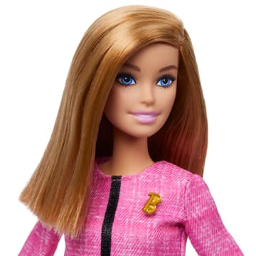 Barbie Futura Líder Con Pelo Rubio, Lleva Un Conjunto Con 2 Pulseras Doradas Y Pin, Incluye Pegatina - Imagen 2 de 4