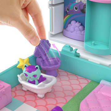 Polly Pocket Koci Domek Gabi Zestaw kompaktowy + mikro lalka, 9 akcesoriów, 3 figurki Zabawka 4+ - Imagen 5 de 6