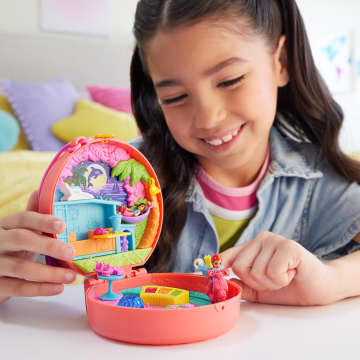 Polly Pocket Adventure Moped Compact With 2 Micro Dolls And Pet, Travel Toy With Animal And Vehicle Accessories - Image 2 of 6