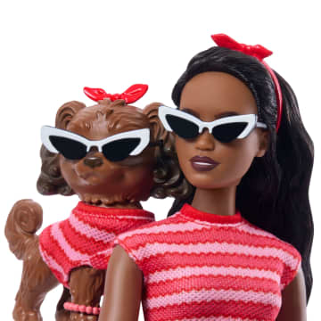 Barbie Jednakowa stylizacja Lalka i piesek – Paski Zestaw lalka, figurka i akcesoria Zabawka 3+ - Bild 5 von 5