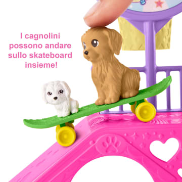 Barbie Chelsea, Skatepark Playset, Con 2 Cuccioli E 15+ Pezzi Aggiuntivi, Bambola E Accessori, Giocattoli - Image 3 of 8