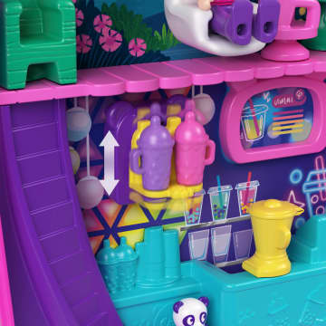 Estuche Pandita Día De Té De Polly Pocket Con 2 Muñequitas Y Un Panda, Juguete De Animal Con Accesorios De Comida - Image 3 of 6