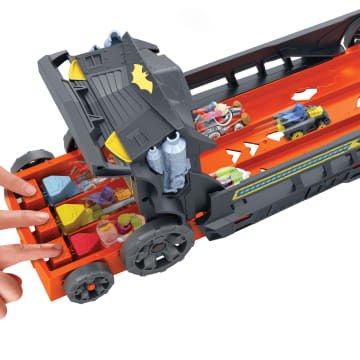 Hot Wheels Racerverse Batmans Ontsnappingsachtervolging, Voertuig Verandert In Racebaan Met 3 Banen Met 2 Metalen Speelgoedauto'S - Imagen 2 de 3