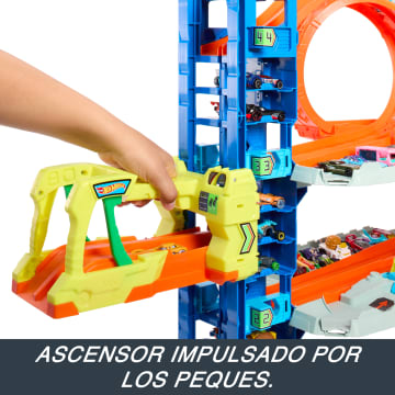 Conjunto De Juego MEGAgaraje Ultimate Garage De Hot Wheels City Con 2 Coches Metálicos, Almacenamiento Para Más De 50 Coches - Imagen 4 de 6