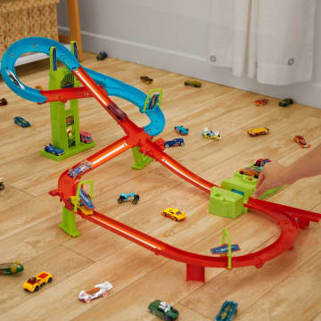 Hot Wheels Neon Yarışlar Çoklu Yarış Heyecanı Pist Seti, 1 Adet Hot Wheels Araba - Image 2 of 6