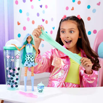 Barbie Pop Reveal Serie Bubble Tea, Bambola E Accessori, Set Con Bambola Green Tea Profumata Alla Moda - Image 2 of 6