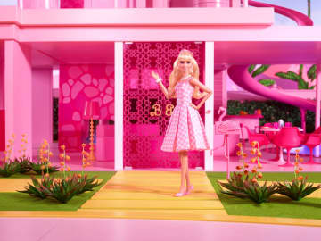 Barbie Le Film-Poupée Barbie En Robe Vichy Rose À Collectionner - Imagen 2 de 6