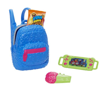 Monster High Ghoulia Yelps Doll With Pet And Accessories - Image 3 of 6
