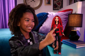 Disney Descendants: The Rise Of Red Doll  Singing Red Doll With Movie-Inspired Clothes & Accessories, Sings “Red” - Image 2 of 6