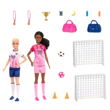 Barbie Futbol Oyun Seti, 2 Bebek 15 Aksesuar, 2 Kale, 2 Futbol Topu Ve Daha Fazlası - Image 4 of 6