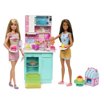 2 Bebek, Fırın Ve 15'Ten Fazla Aksesuarıyla Barbie Brooklyn Ve Malibu Pasta Yapıyor Oyun Seti - Image 1 of 6