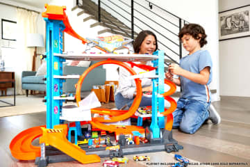 Hot Wheels Ultimate Garage - Image 2 of 6