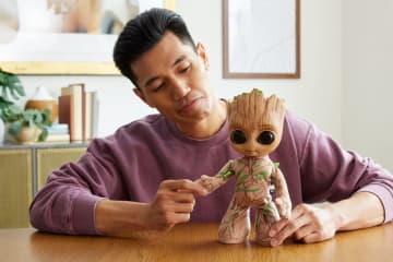 Marvel Pelüş, Groot Sesli Ve Hareketli Pelüş Figür - Image 3 of 6