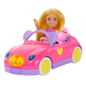 Conjunto De Vehículo Barbie Chelsea Con Muñeca Pequeña Rubia, Coche De Juguete Y Osito De Peluche - Imagen 2 de 6