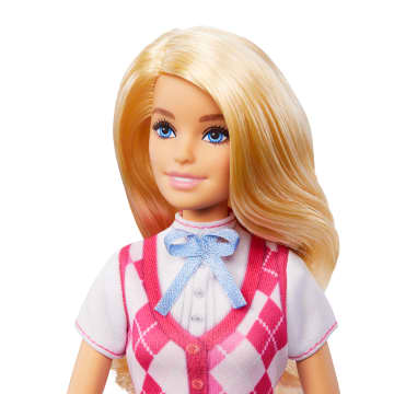 Barbie Mysteries The Great Horse Chase Barbie 'Malibu' Pop Met Paardrijkleding En Accessoires - Imagen 4 de 6