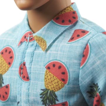 Barbie Ken Fashionistas Puppe Im Shirt Mit Früchteprint, Anziehpuppe - Imagen 4 de 6