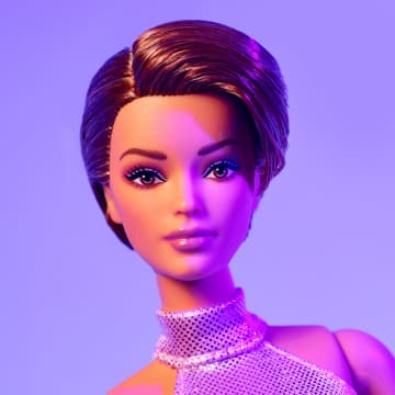 Barbie-Looks-Poupée De Collection N° 22, Coupe Garçonne Et Combinaison - Image 3 of 6