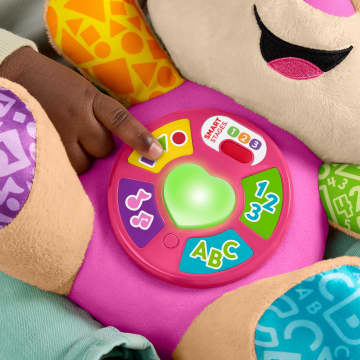 Fisher-Price Eğlen Ve Öğren Yaşa Göre Gelişim Köpekçiğin Kız Kardeşi Pembe, Birden Fazla Dil Desteğine Sahip Müzikli, Eğitici, Pelüş Bebek Oyuncağı - Image 3 of 6
