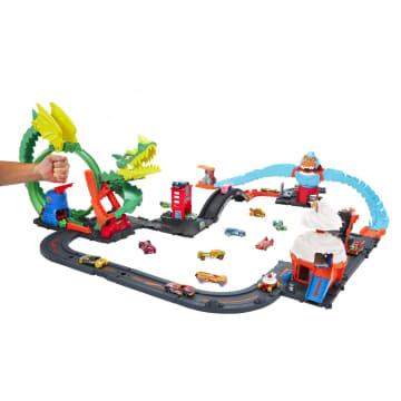 Hot Wheels City Bundle with 4 Playsets & Cars - Image 1 of 5