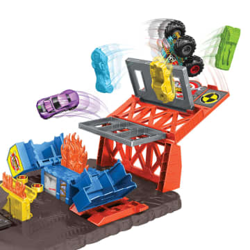 Hot Wheels Monster Trucks Blast Station Playset - Image 5 of 6
