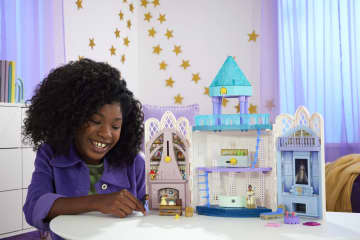 Disney Château De Rosas Coffret Wish Avec 2 Mini-Poupées Articulées, 1 Figurine Star, 20 Accessoires, 1 Dôme Avec Projection Lumineuse - Image 2 of 6
