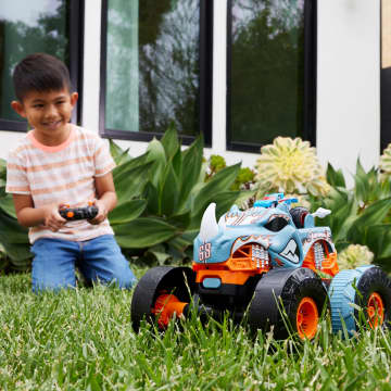 Hot Wheels Monstertrucks Hw Radiografische Bestuurbare Transformerende Rhinomite (Schaal 1:12) Met Speelgoedauto (Schaal 1:64) - Image 2 of 6