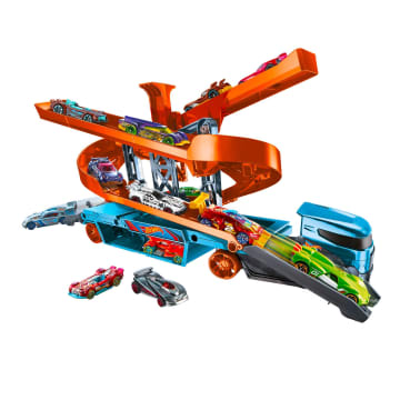 Hot Wheels Lift & Launch Hauler - Image 4 of 6
