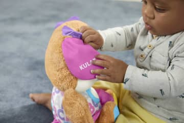Fisher-Price® Eğlen & Öğren Eğitici Köpekçiğin Kız Kardeşi (Türkçe) - Image 5 of 6