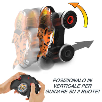 Hot Wheels Monster Trucks Tiger Shark L'Inarrestabile Veicolo Radiocomandato - Image 5 of 8