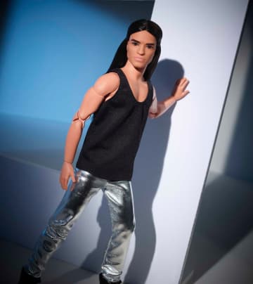 Кукла Barbie® Кен Из Серии Looks С Длинными Волосами - Image 2 of 6