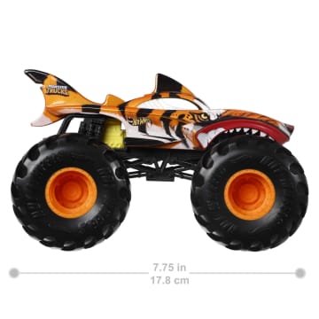 HOT WHEELS Monster Trucks Oversized Tiger Shark - Image 3 of 6