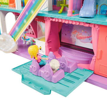 Polly Pocket™ Gökkuşağı Alışveriş Merkezi Oyun Seti - Image 4 of 7