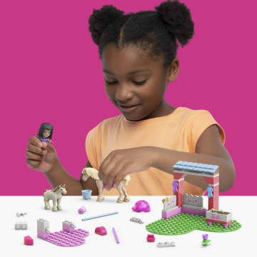 MEGA Barbie Horse Jumping - Image 3 of 6