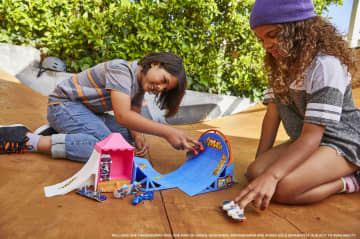 Hot Wheels - Skate - Coffret Skatepark Attractions Tony Hawk - Petite Voiture - 3 Ans Et + - Imagen 2 de 7