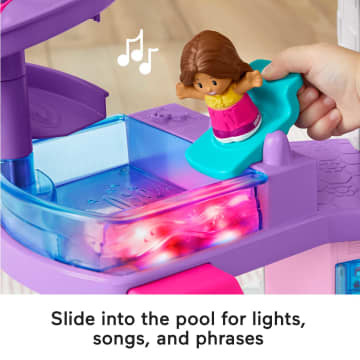 Barbie Little DreamHouse by Little People - Image 4 of 7