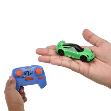 Hot Wheels Radiografisch Bestuurbare Auto'S, Porsche 911 Op Een Schaal Van 1:64 Met Afstandsbediening - Image 5 of 6