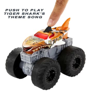 Hot Wheels Monster Trucks Roarin' Wreckers Tiger Shark - Image 3 of 6